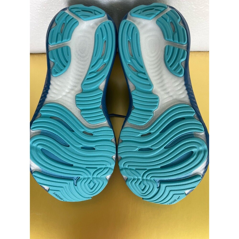 Brooks runDisney Glycerin 22 Stitch Women Size 8B Blue Red White Limited NIB - Picture 14 of 16